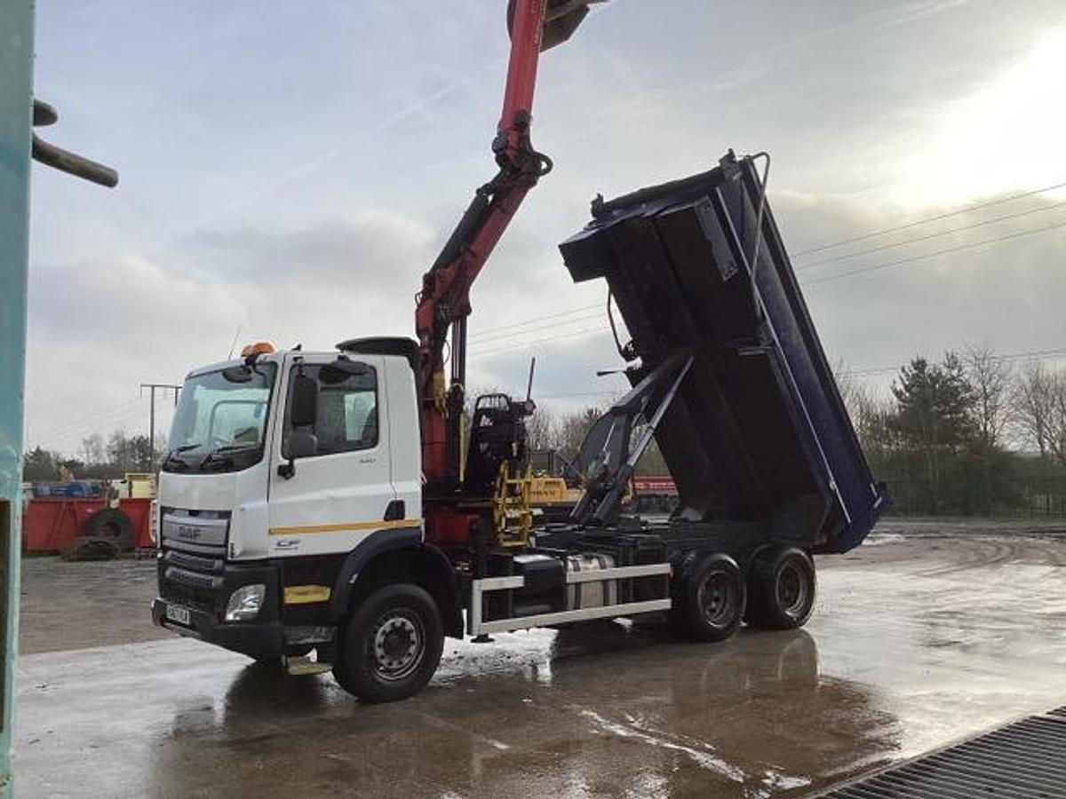 Used 2017 (67) DAF CF330 6x4 Tipper Grab