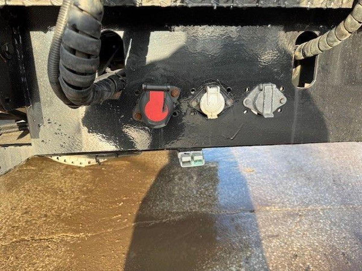 Used 2021 DAF CF450 8x2 Rearlift Beavertail