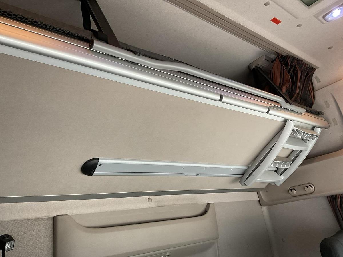 Used 2019 DAF XF530 6x2. Choice