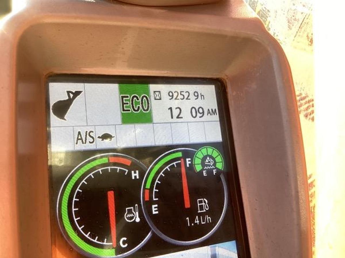 Used 2019 Hitachi ZX250LC-6 Tracked Excavator