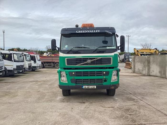 Used 2006 Volvo FM400 8x4 Tipper