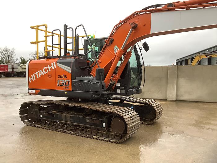 ７　　130セット Used 2022 Hitachi ZX130-7 Tracked Excavator for Sale at