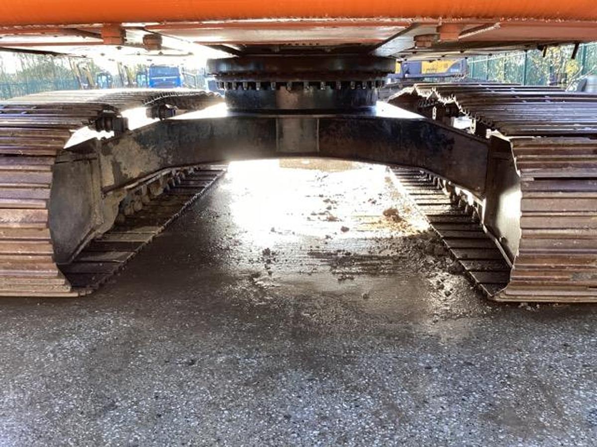 Used 2019 Hitachi ZX250LC-6 Tracked Excavator