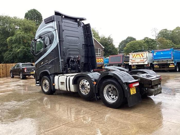 Used 2014 Volvo FH750 6x2 Tractor Unit