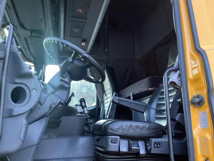 Used 2002 Scania 164.580 V8 8x4 Tractor Unit