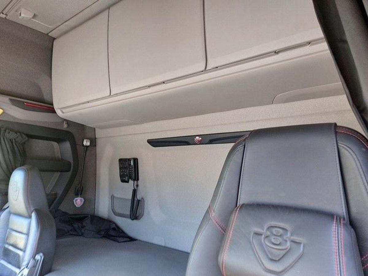 Used 2018 (18) Scania R520 V8 6x2 Rearlift