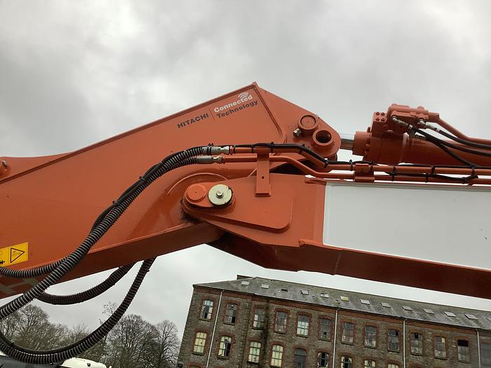 ７　　130セット ZX130-7 Medium Excavators - HitachiCM Europe