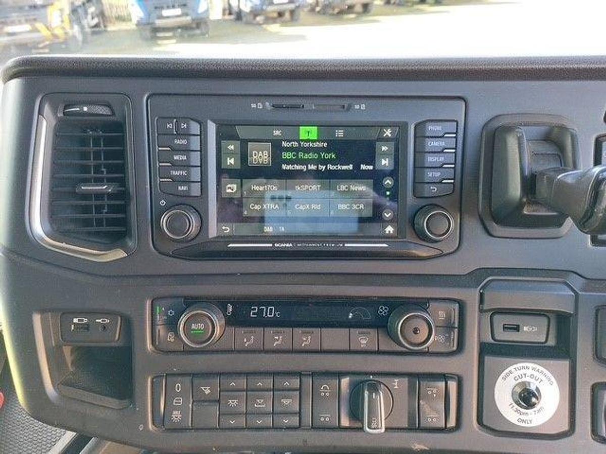 Used 2018 (18) Scania R520 V8 6x2 Rearlift