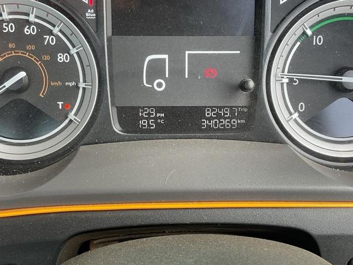 Used 2017 DAF CF330 6x2 Rear Lift Beavertail