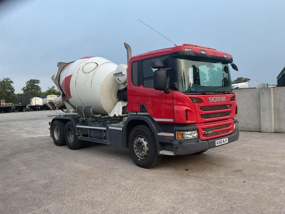 Used 2016 Scania P320 6x4 Concrete Mixer