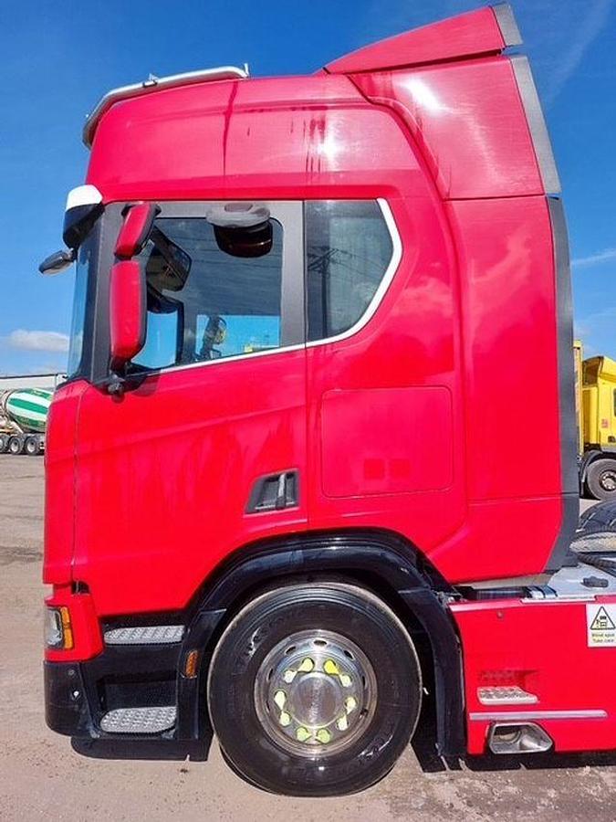 Used 2018 (18) Scania R520 V8 6x2 Rearlift