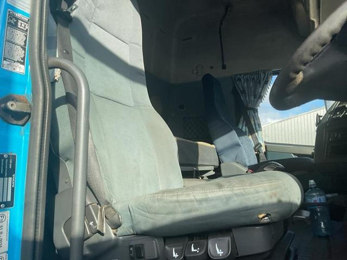 Used 2007 Volvo FH480 6x2 Twin Wheel Tag Axle