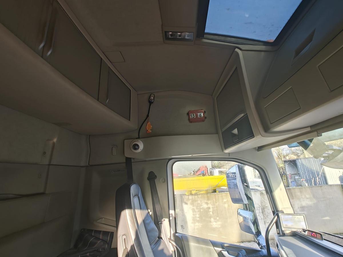 Used 2021 Volvo FH500 6x2 Tag Axle