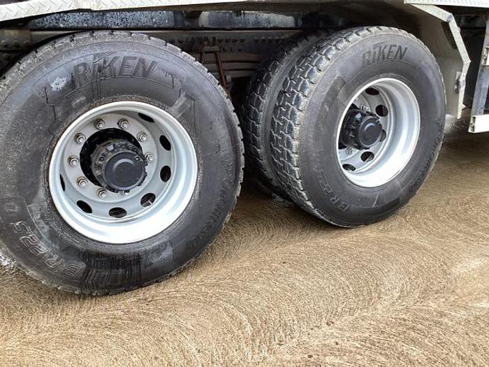 Used 2014 Renault C380 6x4 Volumetric Mixer