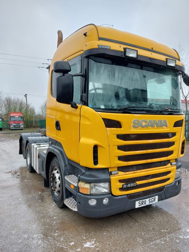 Used 2011 (11) Scania R480 6x2 Rearlift