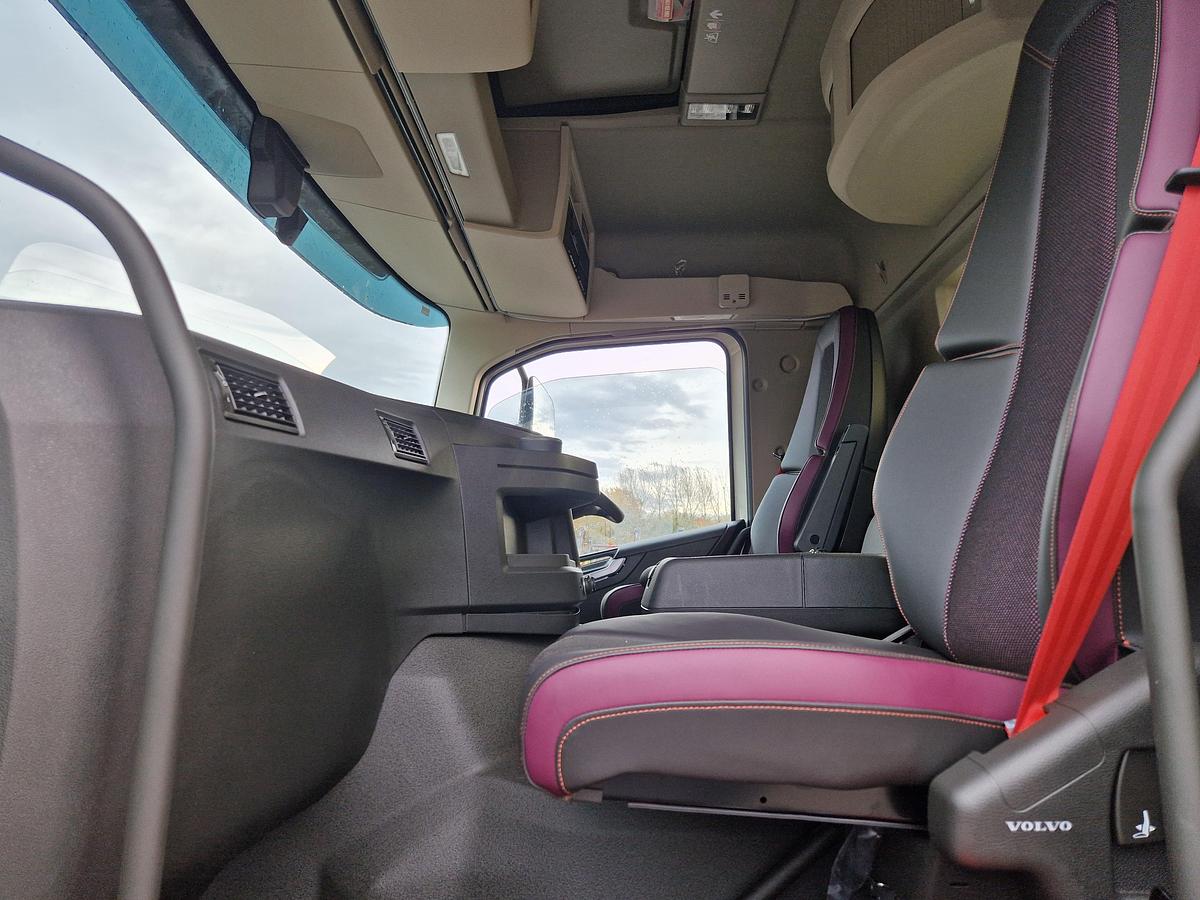 Unregistered Volvo FMX460 8x4 Steel Tipper (Choice Of 6)