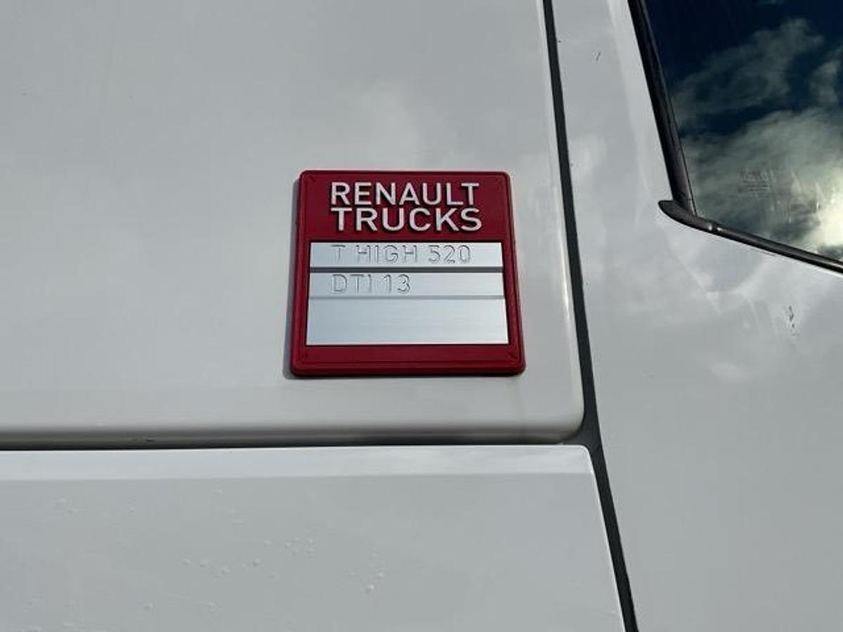 Used 2021 Renault T520 6x2 Tractor Unit