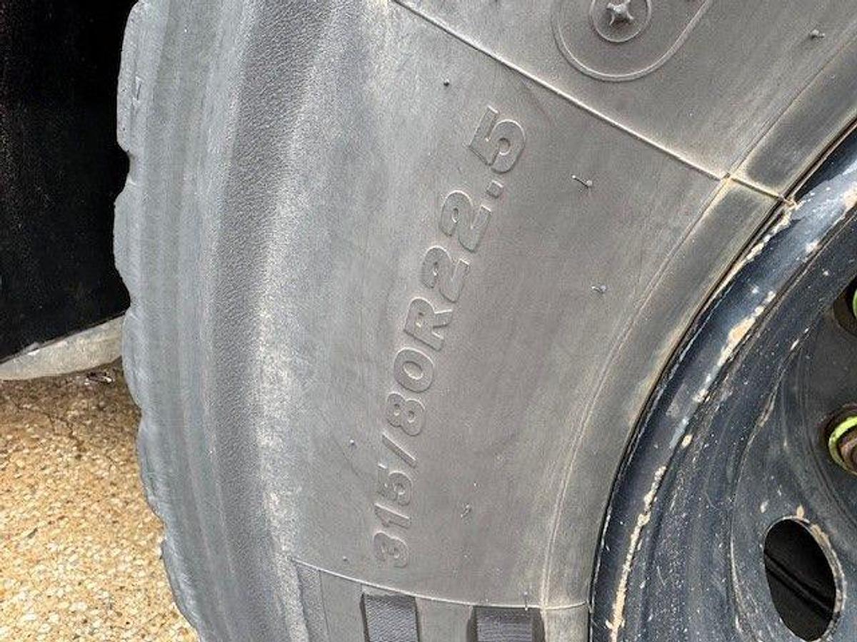 Used 2020 (70) DAF CF340 6x2 Rearlift 26T Flatbed