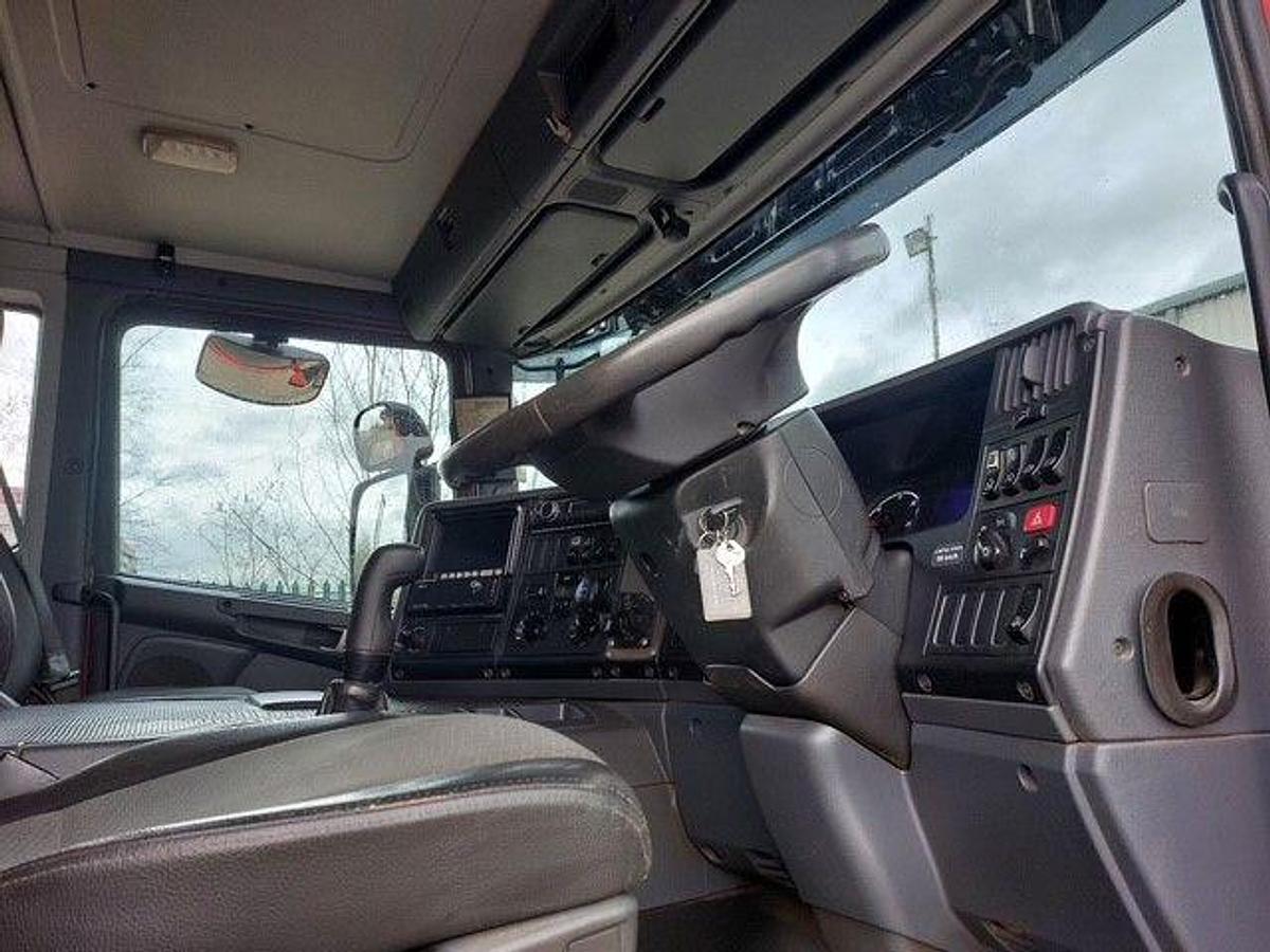 Used 2018 (18) Scania P410 8x4 Steel Tipper