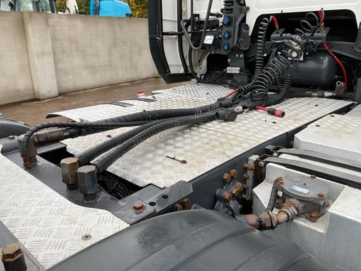 Used 2023 Scania R560 6x2 Rear Lift