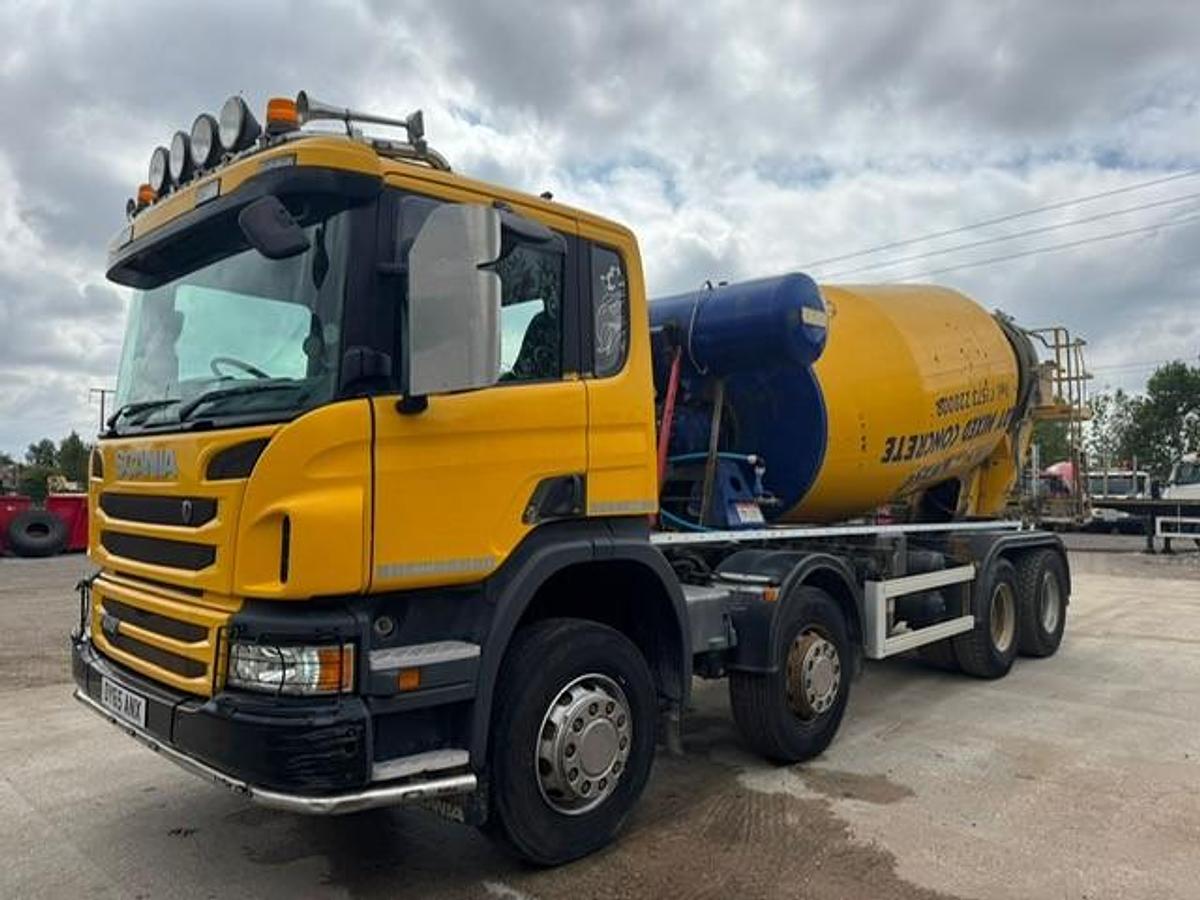 Used 2015 Scania P410 8x4 Mixer