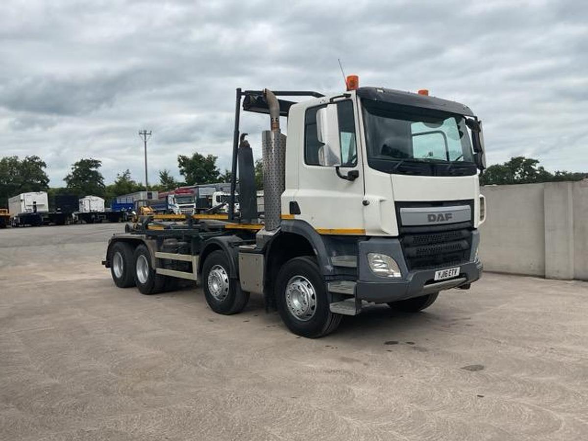 Used 2016 DAF CF400 8x4 Hookloader