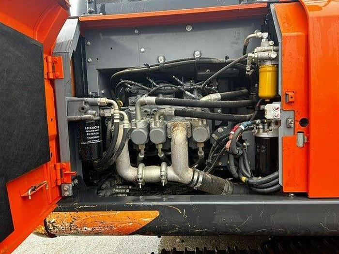 Used 2018 Hitachi ZX210LC-6 Tracked Excavator