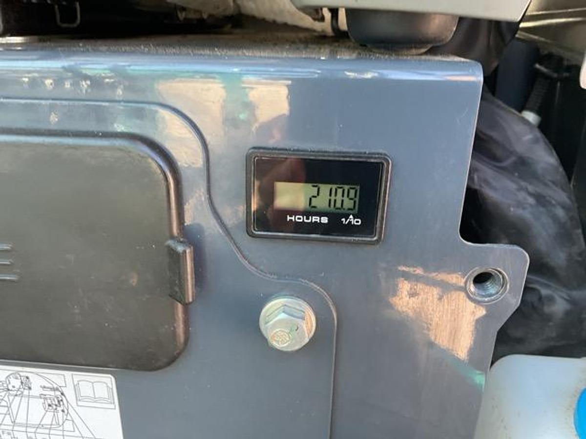 Used 2022 Kobelco SK28SR-6E Mini Excavator