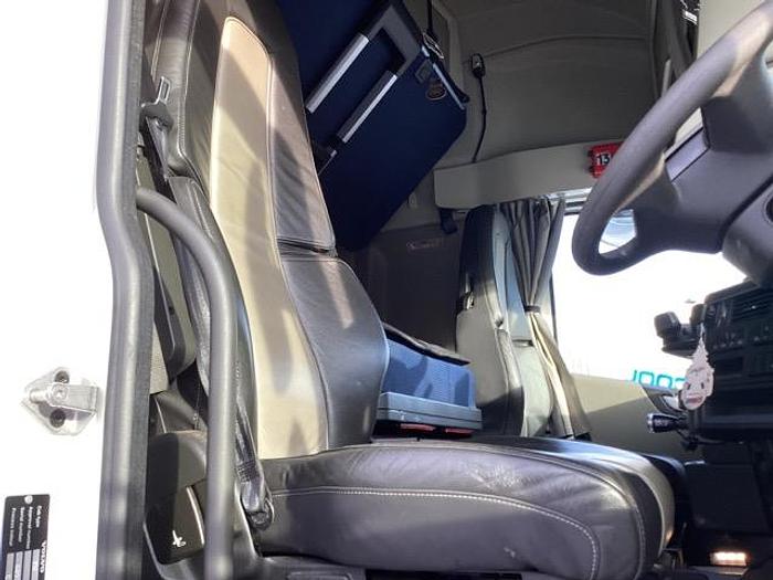 Used 2021 Volvo FH500 6x2 Midlift