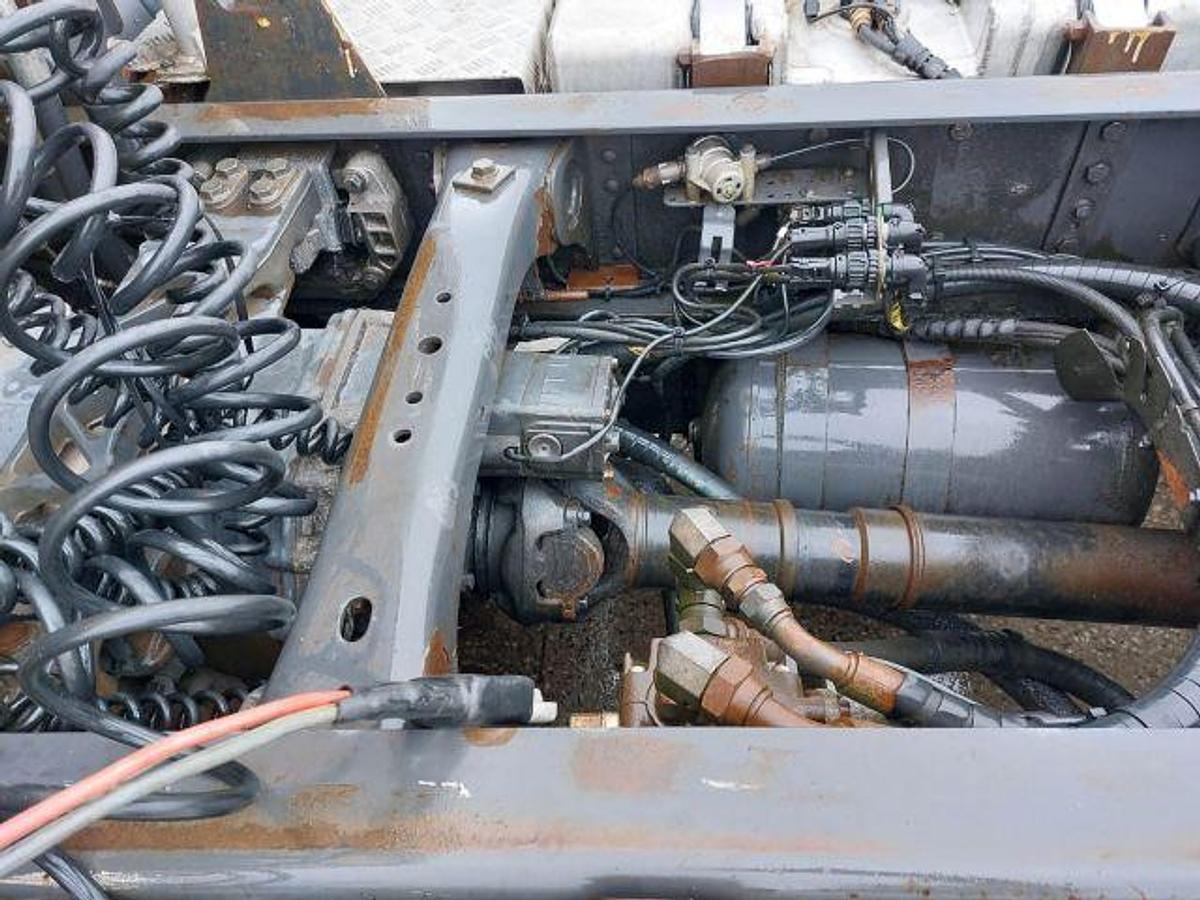 Used 2011 (11) Scania R480 6x2 Rearlift