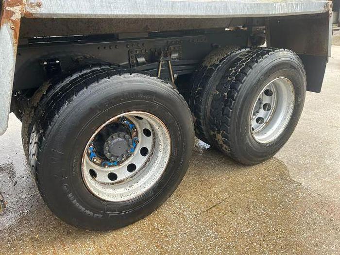 Used 2018 (18) Volvo FMX410 8x4 Steel Tipper