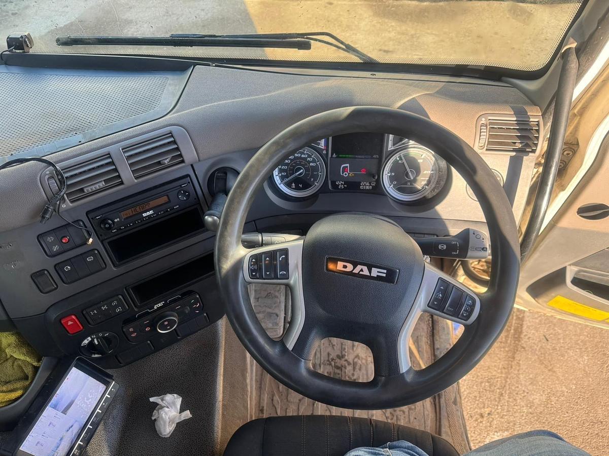 Used 2021 DAF CF370 6x4 Tipper Grab