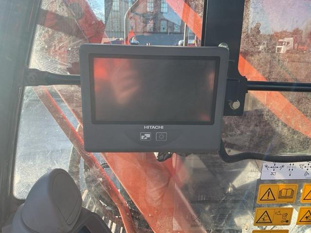 Used 2020 Hitachi ZX225USRLC-6 Excavator