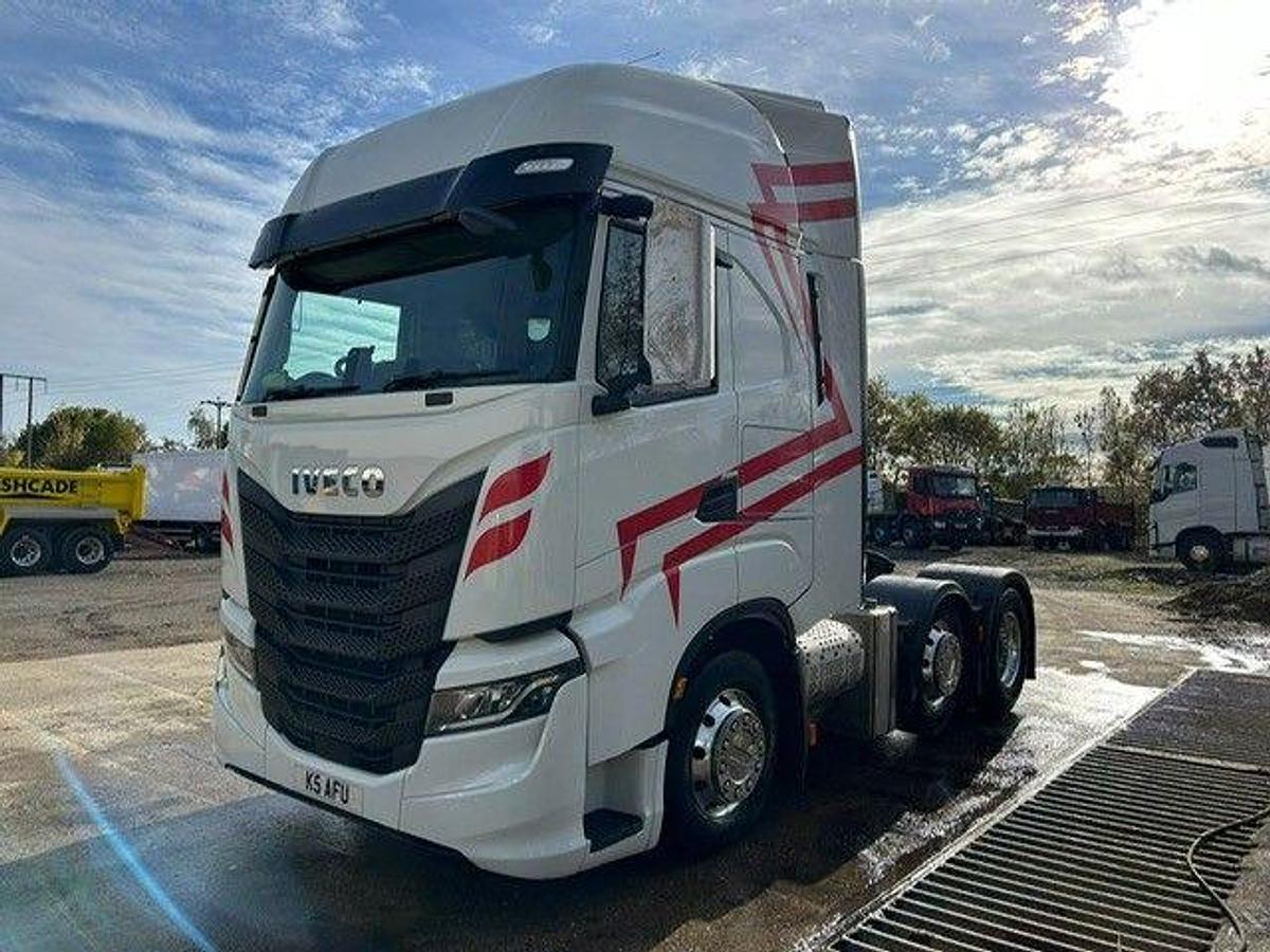 Used 2023 Iveco S-Way 570 6x2 Midlift
