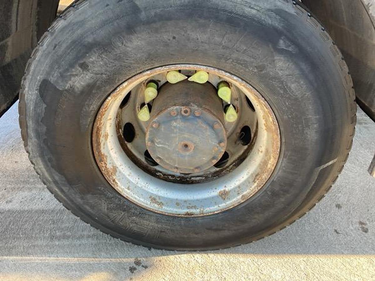 Used 2016 Mercedes Arocs 1827 4x2 18T Tipper