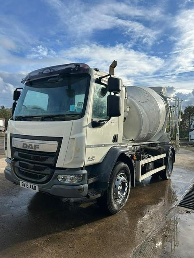 Used 2016 DAF LF280 4x2 Concrete Mixer