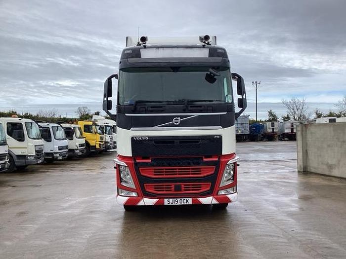 Used 2019 Volvo FH500 6x2 Midlift. Choice