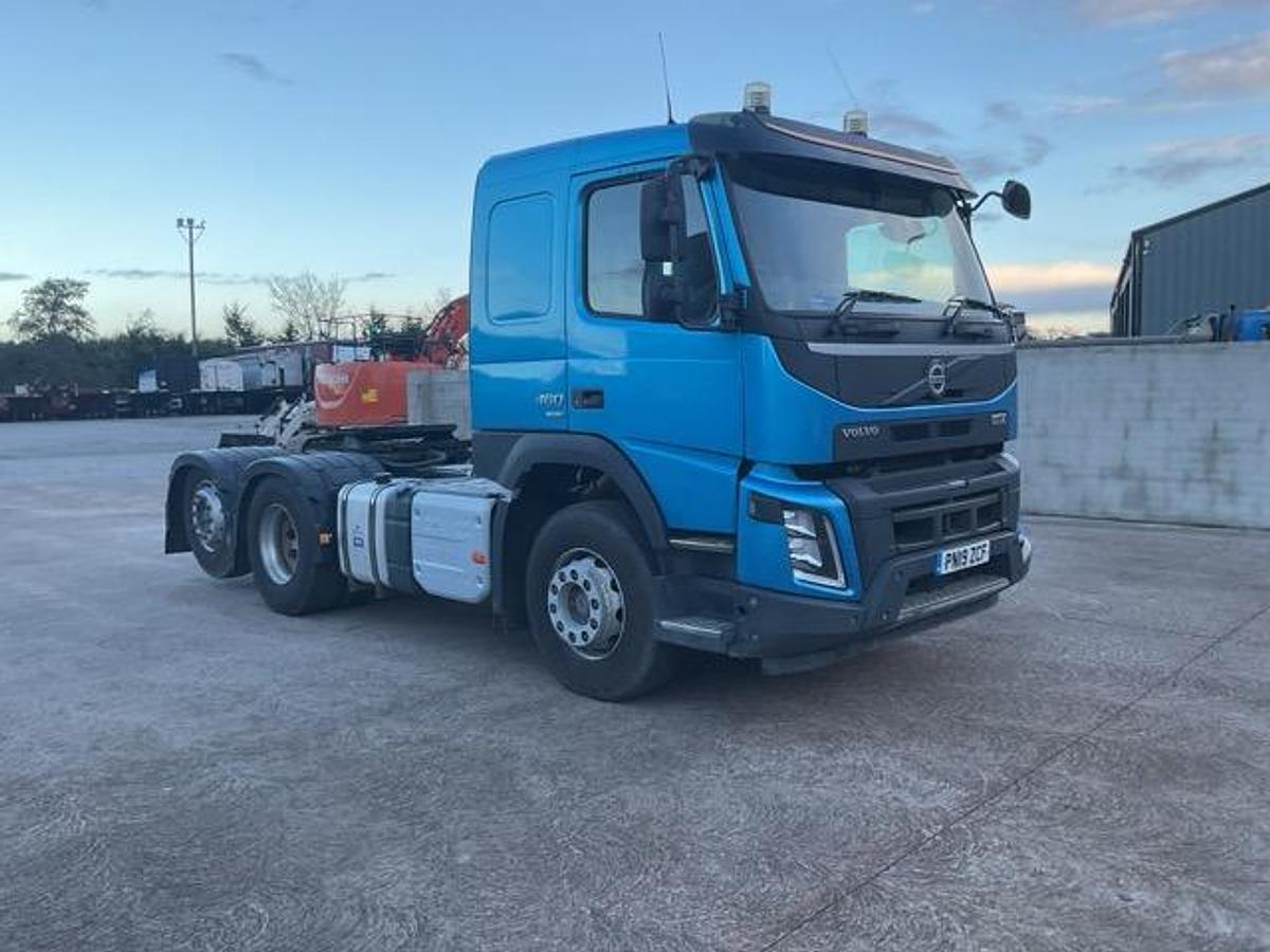 Used 2016 Volvo FMX460 6x2 Tag Axle