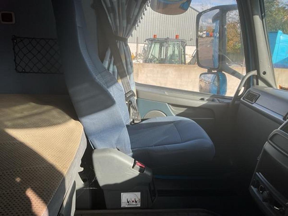 Used 2007 Volvo FH480 6x2 Twin Wheel Tag Axle