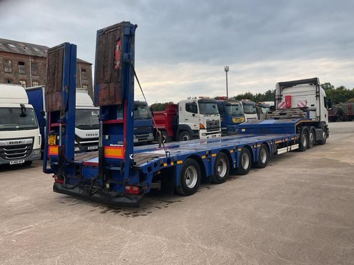 Used 2017 Kassbohrer 4 Axle Extendable Stepframe Low Loader