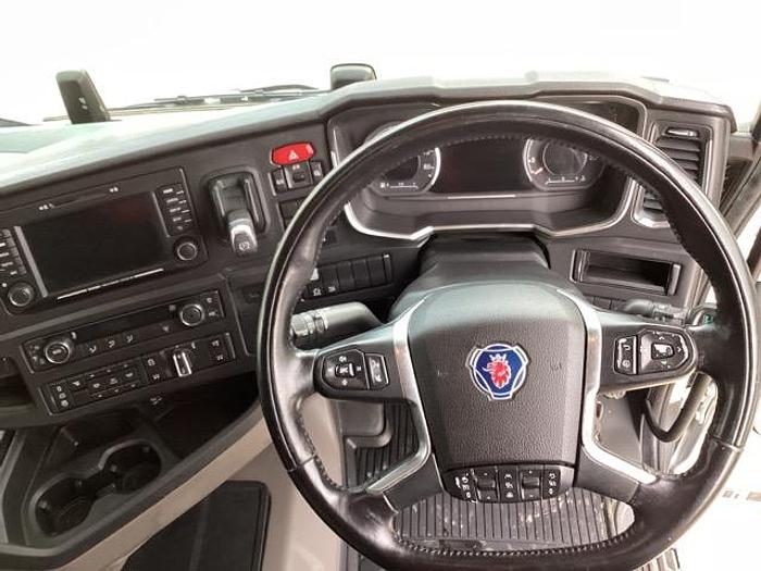 Used 2019 (19) Scania R450 6x2 Rearlift