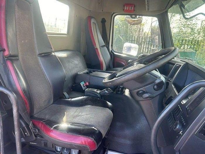 Used 2016 (16) Volvo FMX420 8x4 Steel Tipper