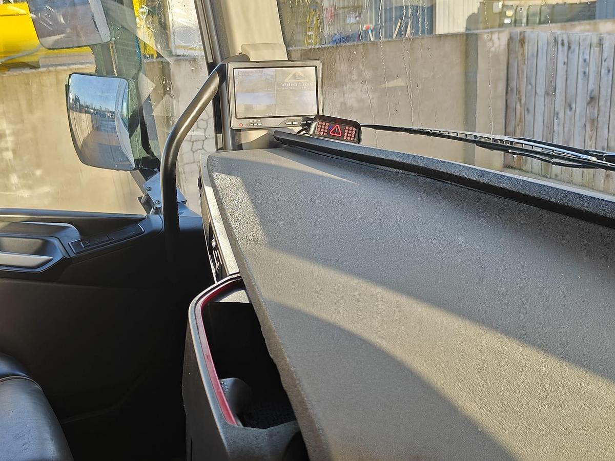 Used 2021 Volvo FH500 6x2 Tag Axle