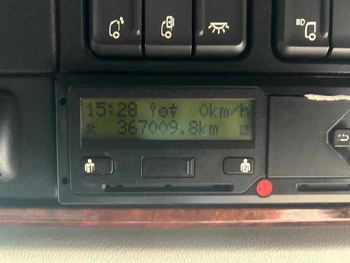 Used 2017 DAF XF510 8x4 150T Unit