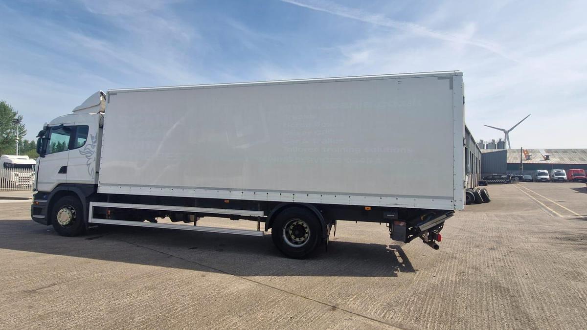 Used 2016 Scania G250 4x2 Boxvan