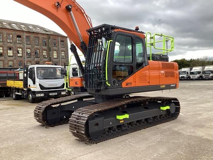 Used 2023 Doosan DX225LC-7 Tracked Excavator