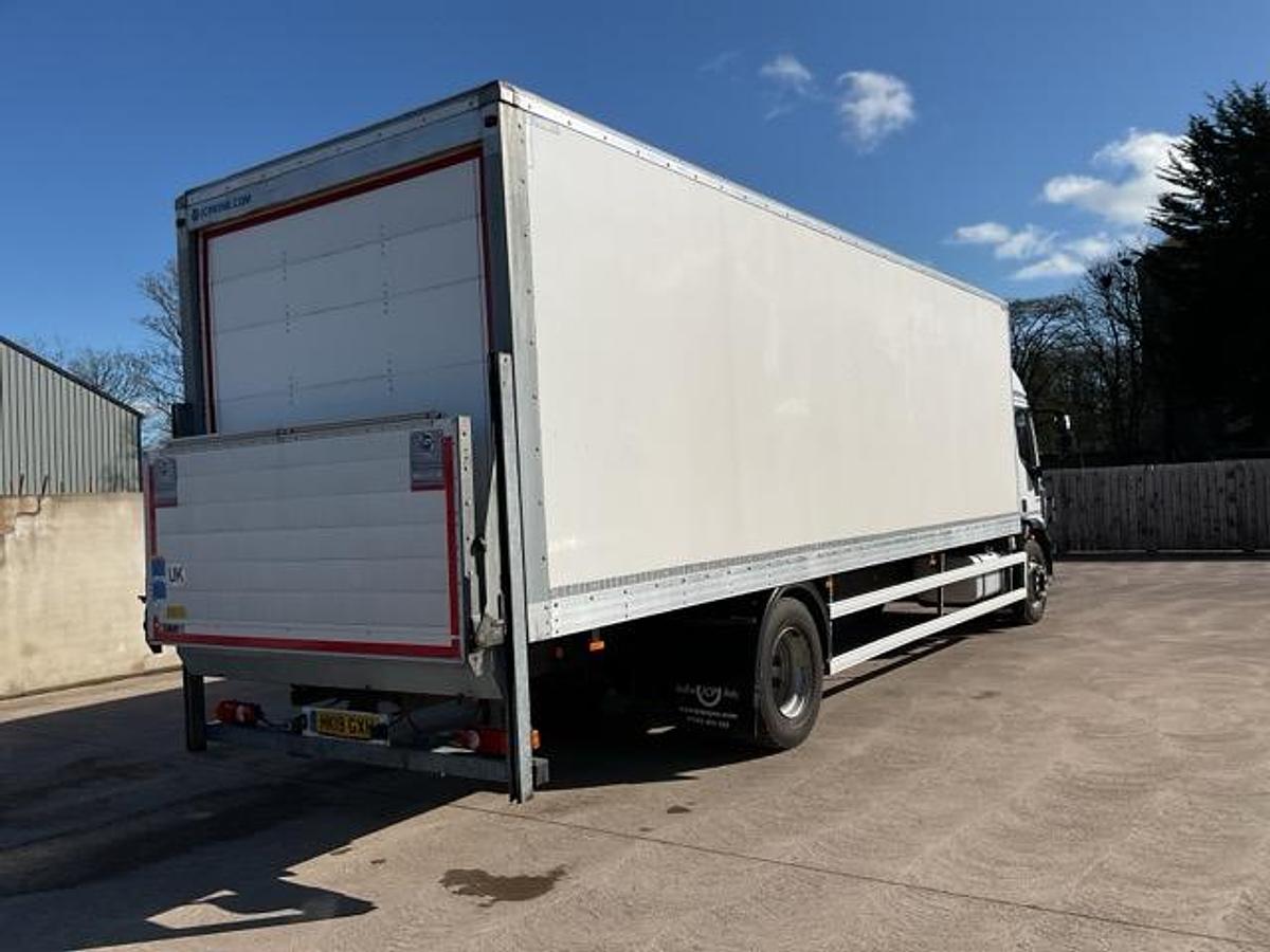Used 2019 Iveco 180E250 18T Boxvan