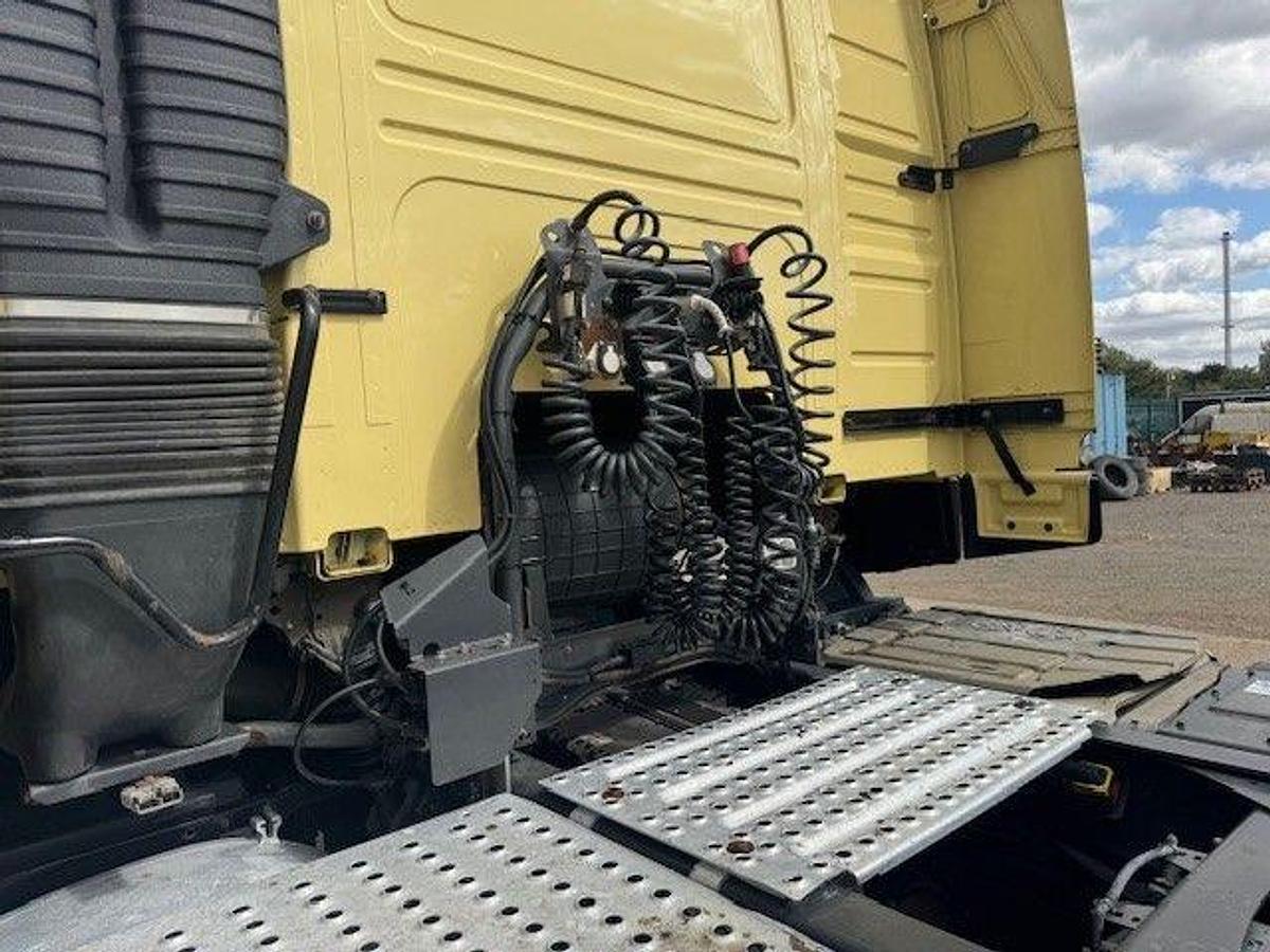 Used 2020 (20) Volvo FM460 G/T 6x2 Midlift