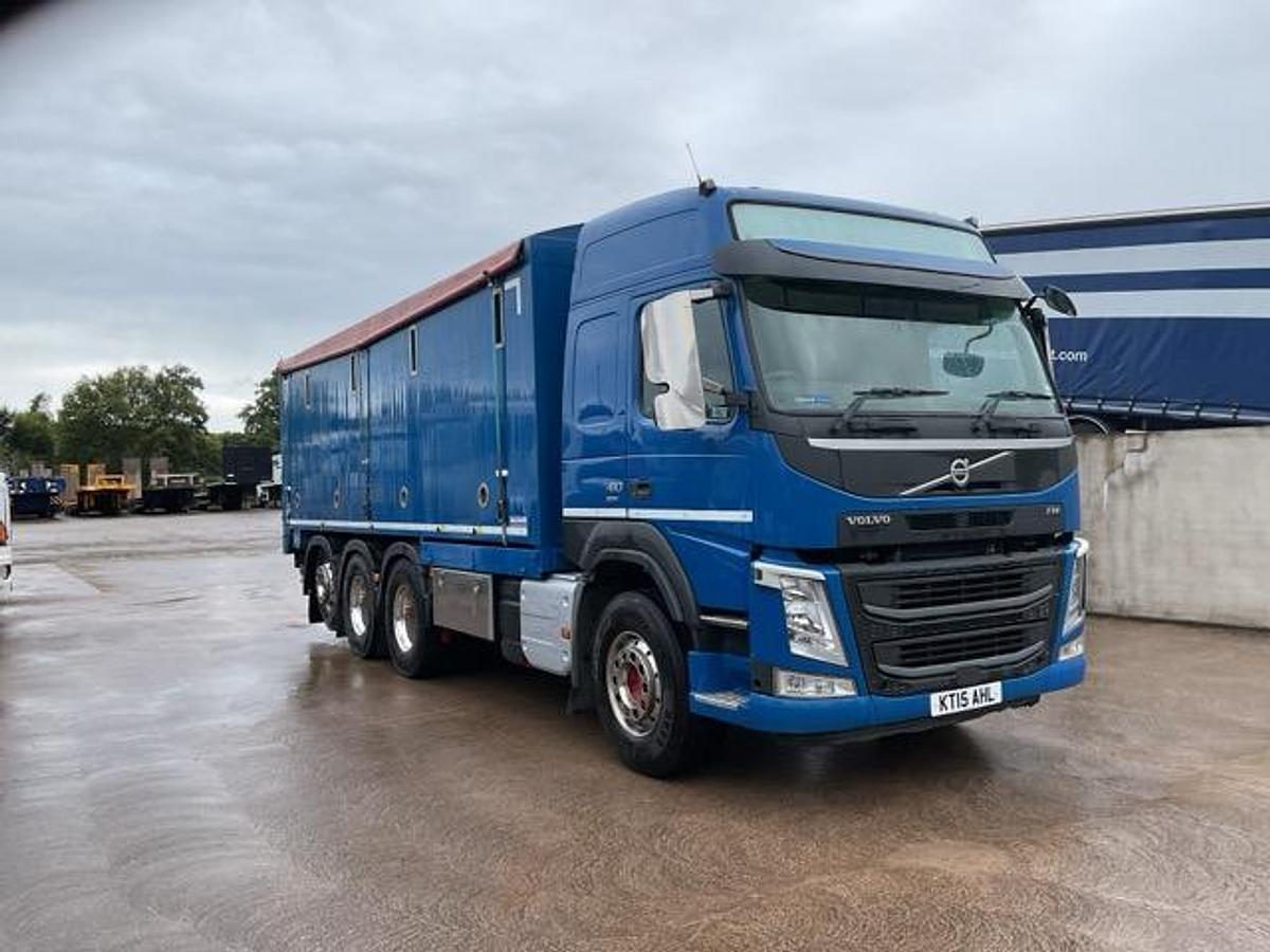Used 2015 Volvo FM410 G/T 8x2 Tridem Blower