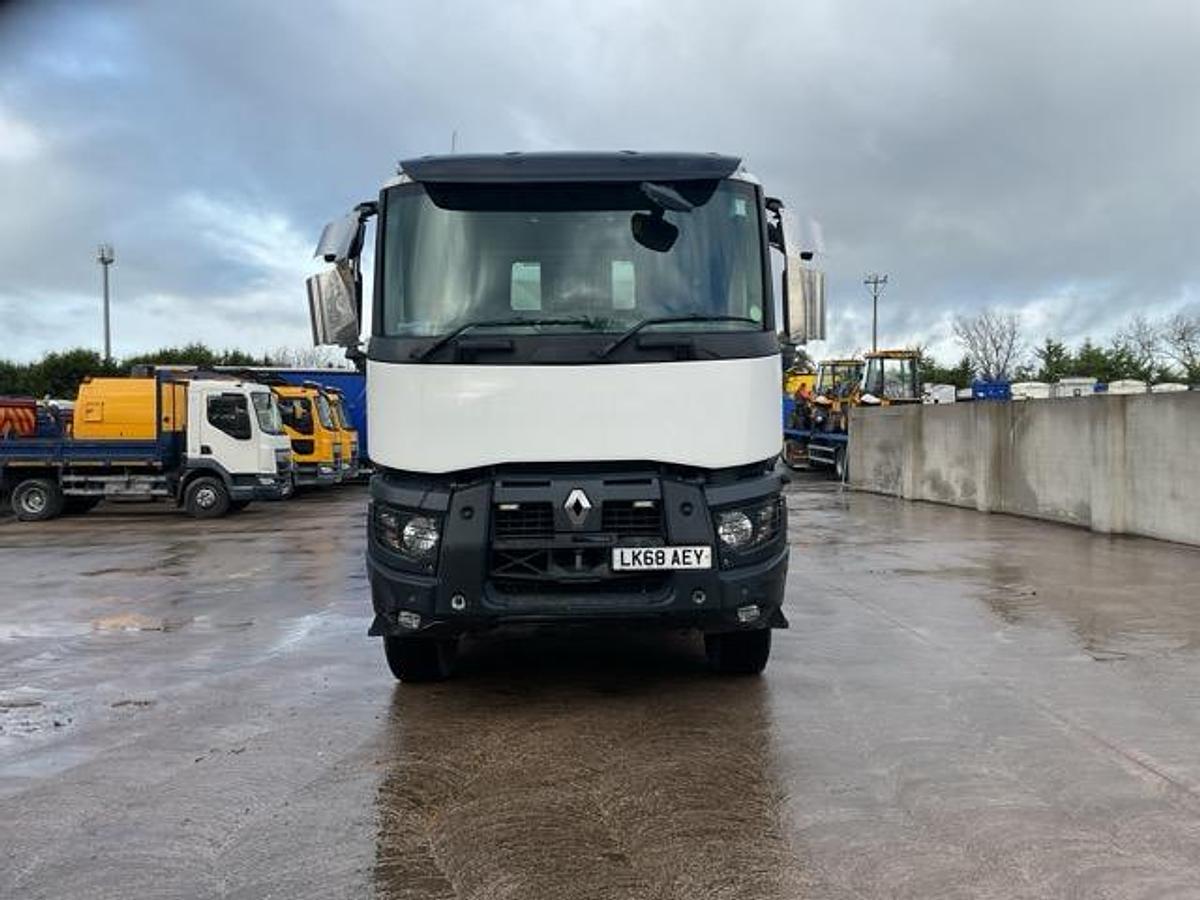 Used 2018 Renault C430 8x4 Volumetric Mixer